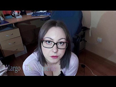 ❤️ Seksikäs tyttö lasit päässä imee dildoa syvälle kameraan Porno at fi.classicmebel21.ru